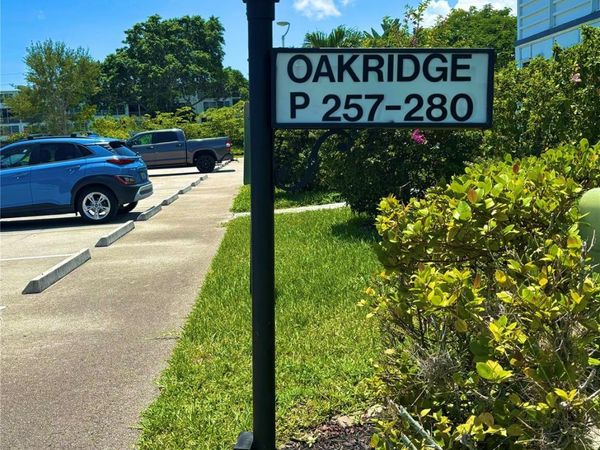 279 Oakridge P, Unit 279, Deerfield Beach, FL 33442