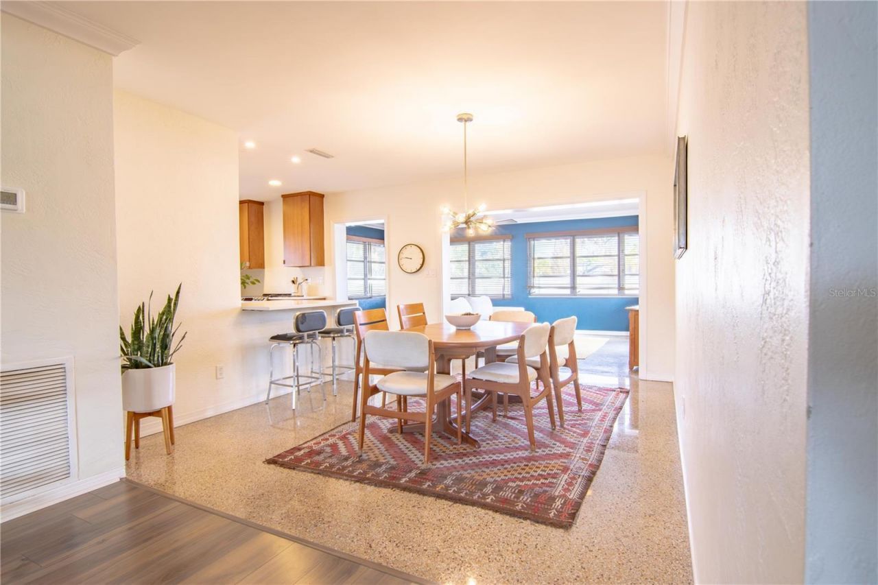 1129 39th Avenue Ne, Saint Petersburg, FL 33703 Photo