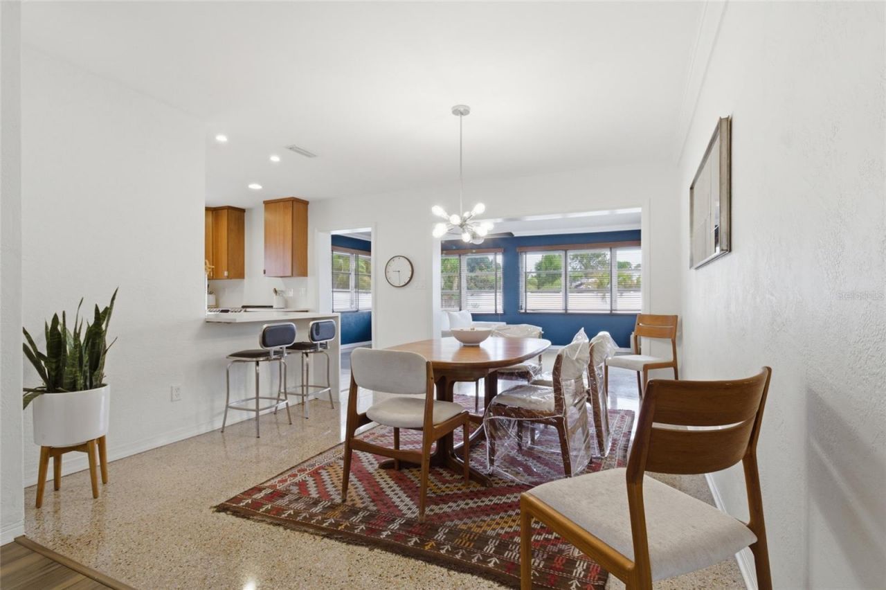 1129 39th Avenue Ne, Saint Petersburg, FL 33703 Photo