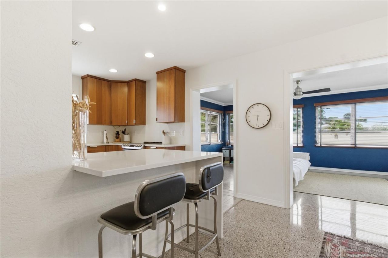 1129 39th Avenue Ne, Saint Petersburg, FL 33703 Photo