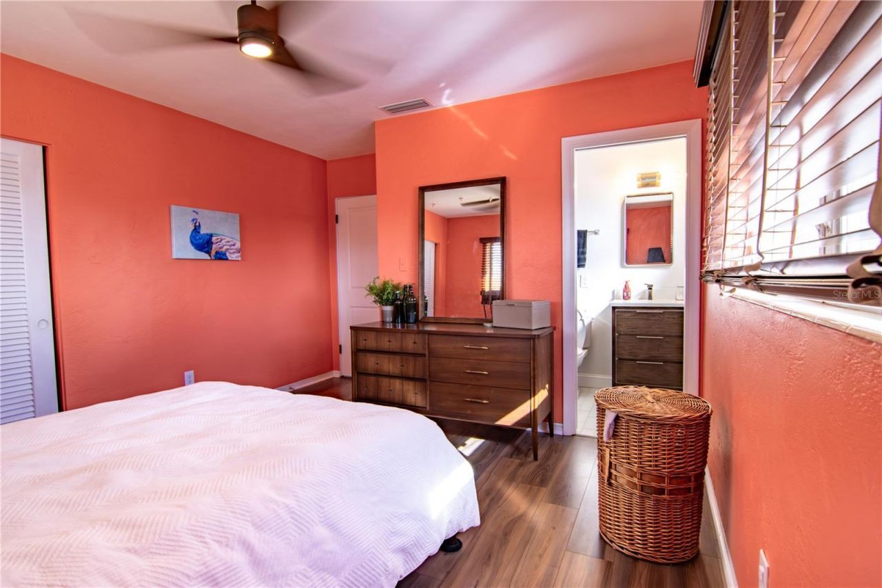 1129 39th Avenue Ne, Saint Petersburg, FL 33703 Photo