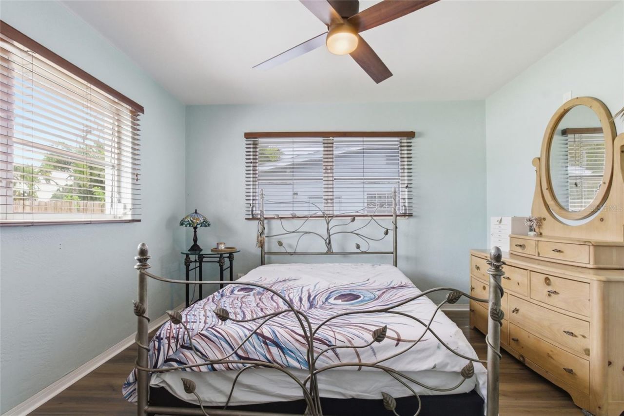 1129 39th Avenue Ne, Saint Petersburg, FL 33703 Photo