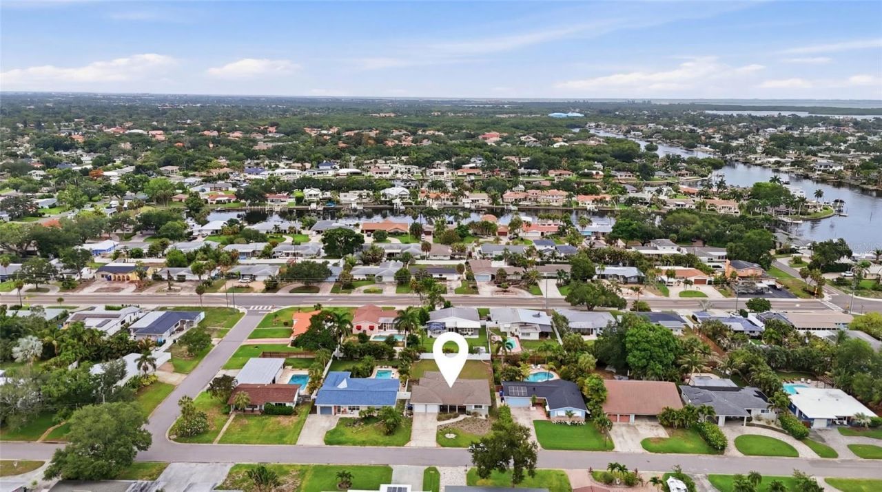 1129 39th Avenue Ne, Saint Petersburg, FL 33703 Photo