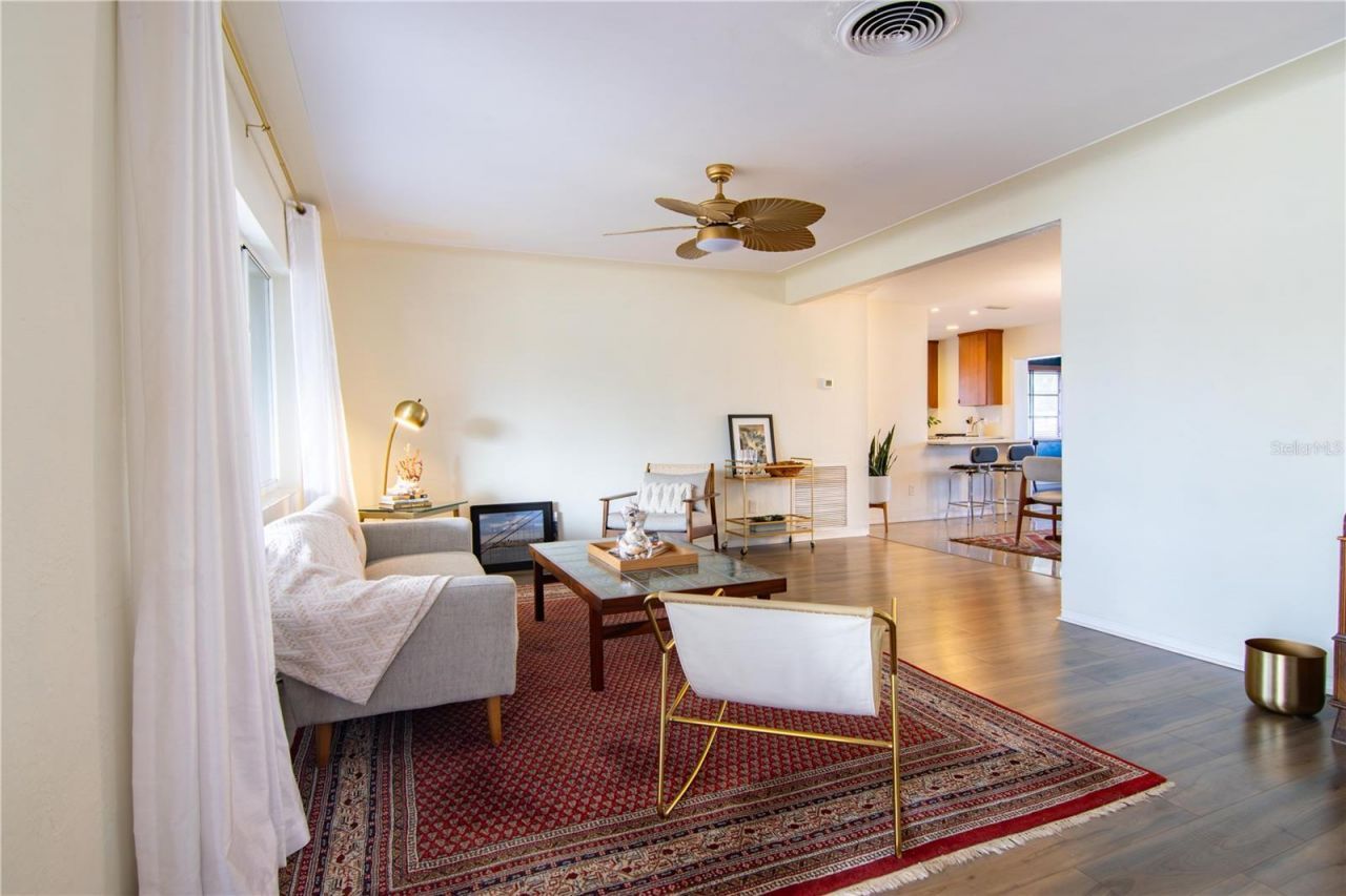 1129 39th Avenue Ne, Saint Petersburg, FL 33703 Photo