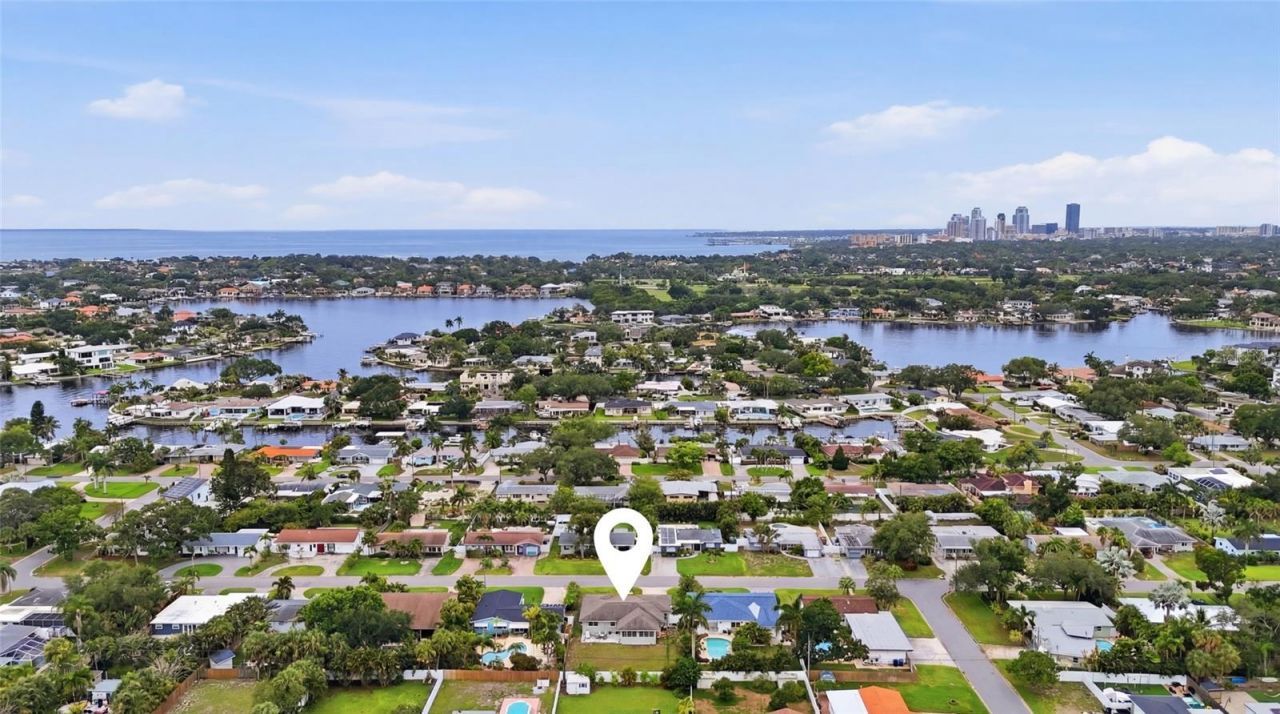 1129 39th Avenue Ne, Saint Petersburg, FL 33703 Photo