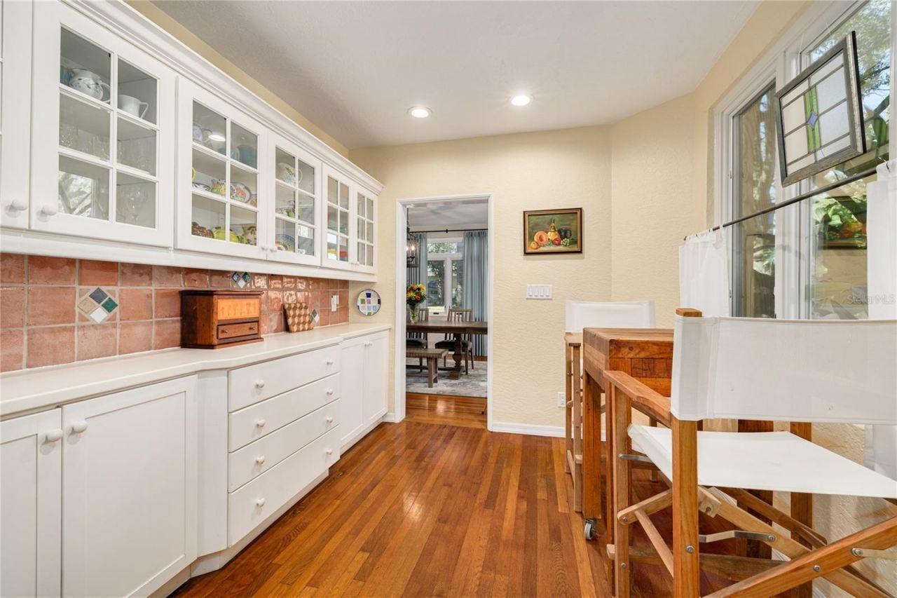 438 Villagrande Avenue S, Saint Petersburg, FL 33707 Photo