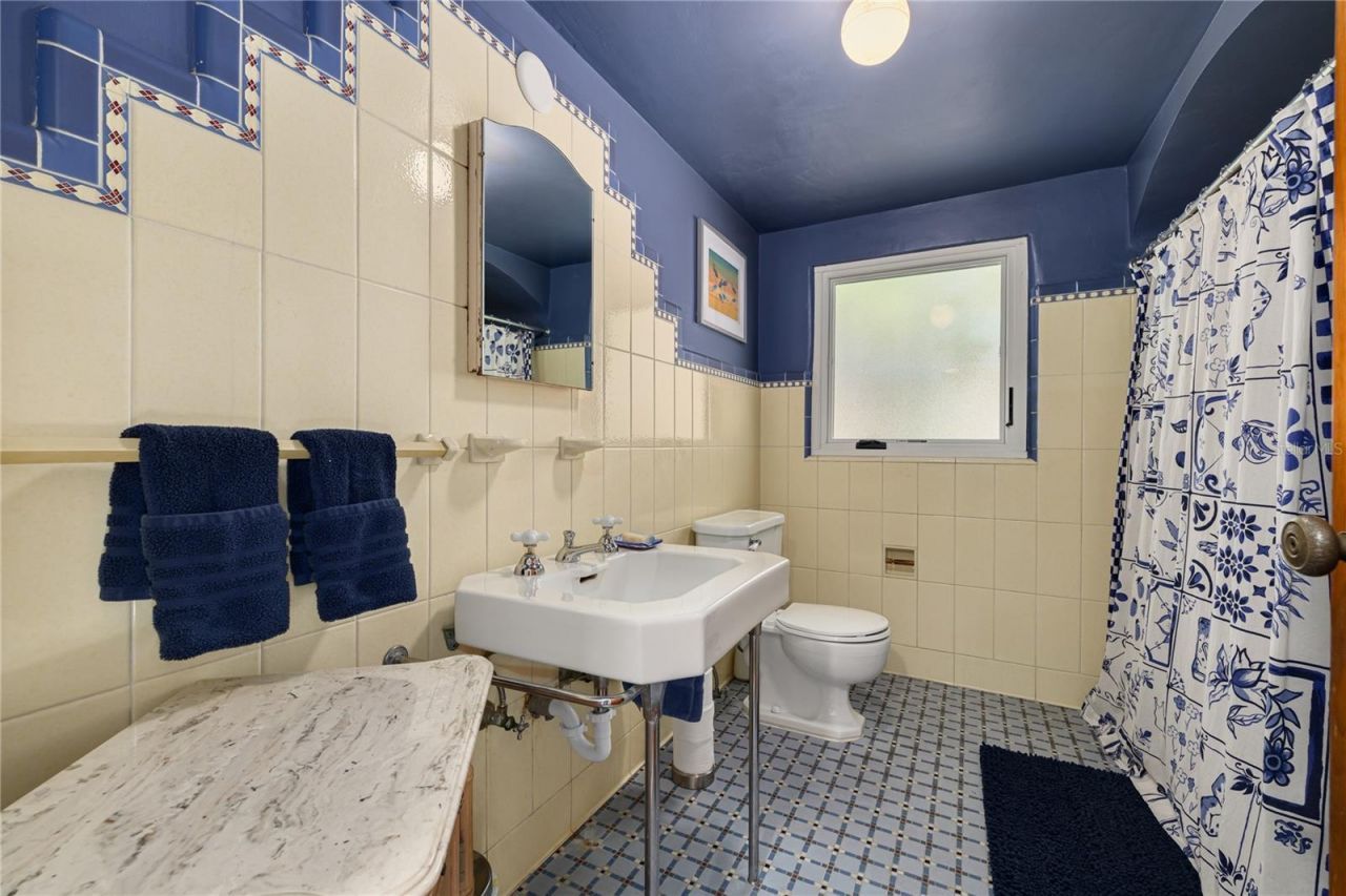 438 Villagrande Avenue S, Saint Petersburg, FL 33707 Photo