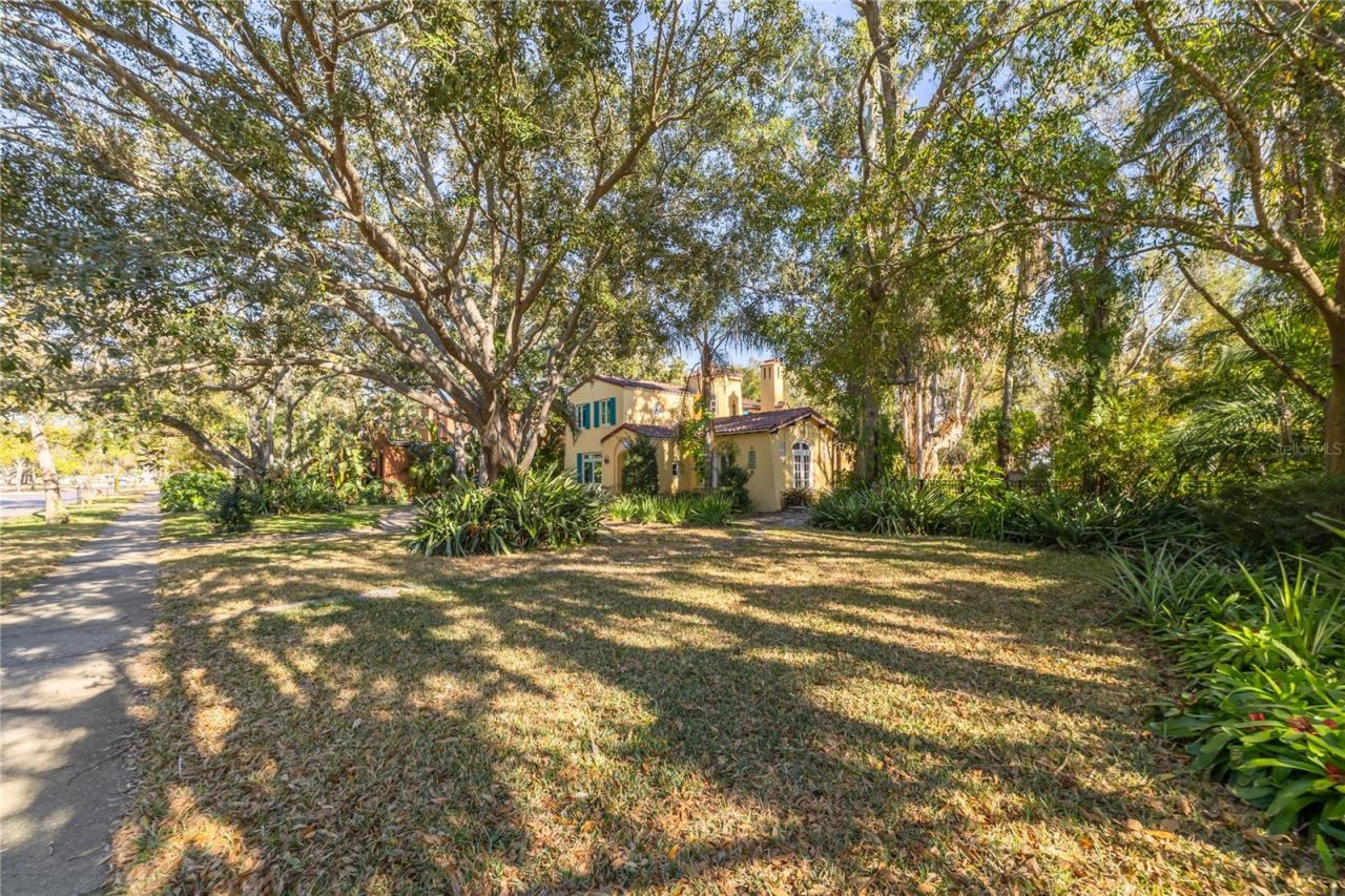 438 Villagrande Avenue S, Saint Petersburg, FL 33707 Photo