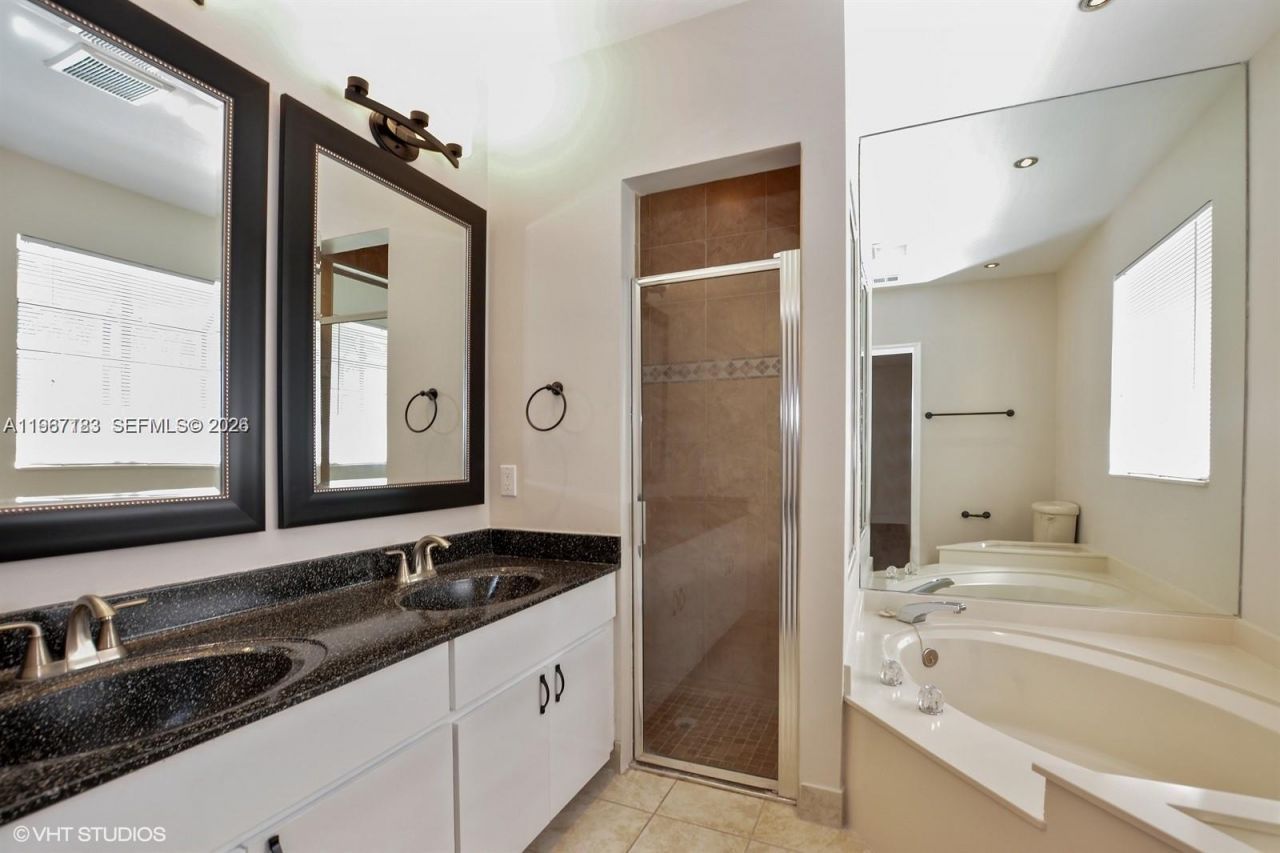 6720 Canary Palm Cir, Boca Raton, FL 33433 Photo