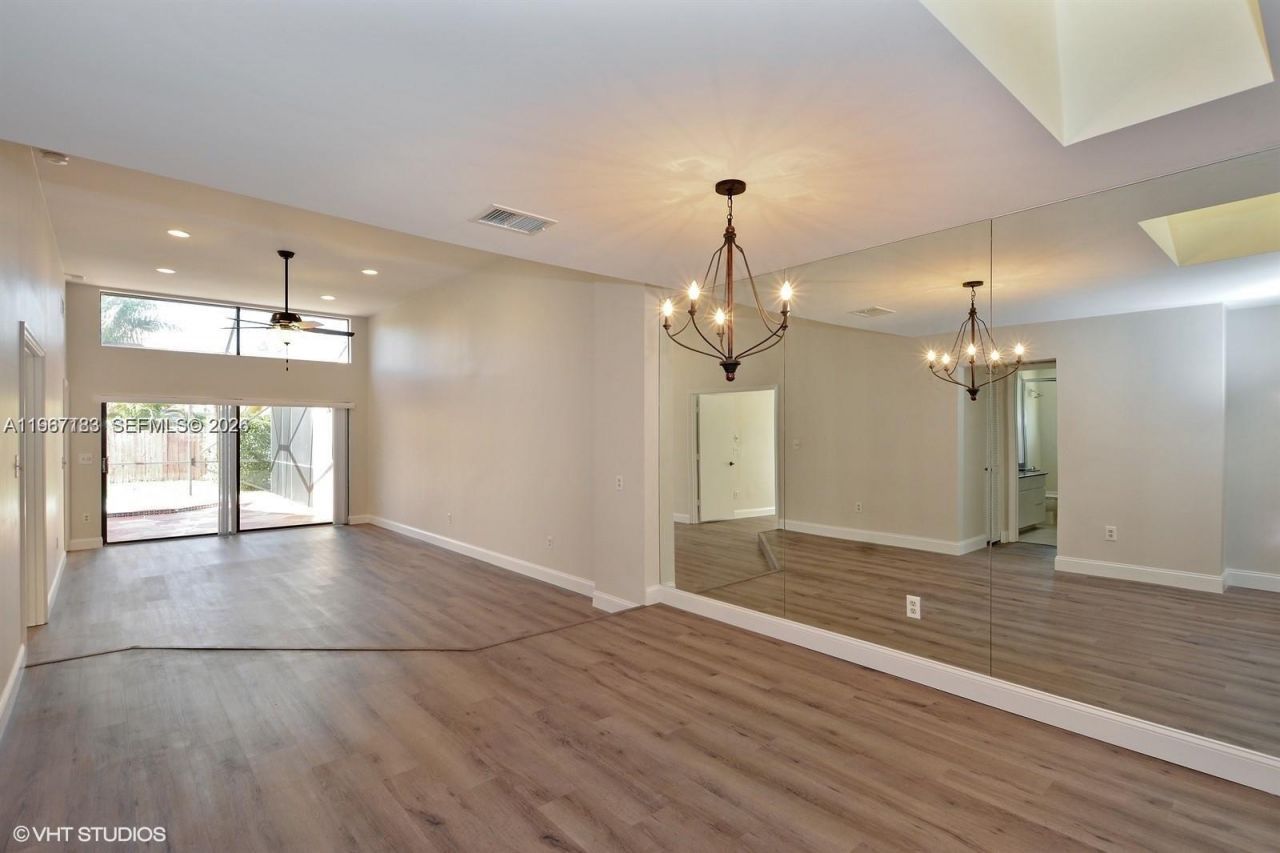 6720 Canary Palm Cir, Boca Raton, FL 33433 Photo