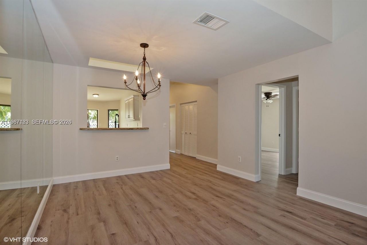 6720 Canary Palm Cir, Boca Raton, FL 33433 Photo