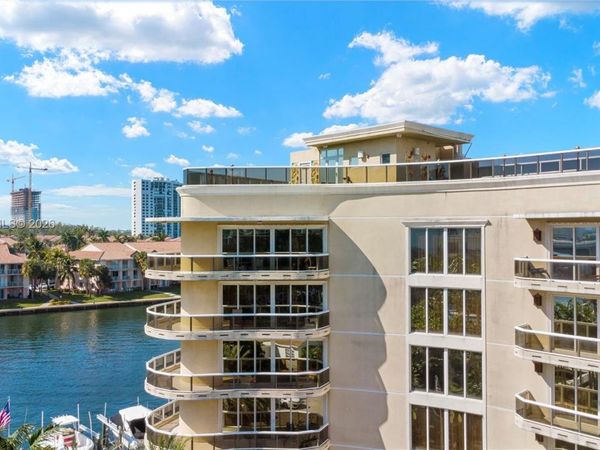 12 Seacrest Pkwy, Unit 3, Hollywood, FL 33019