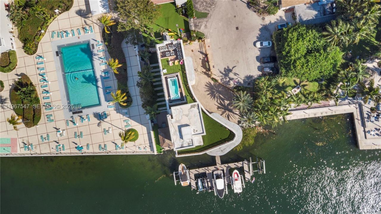 12 Seacrest Pkwy, Unit 3, Hollywood, FL 33019 Photo