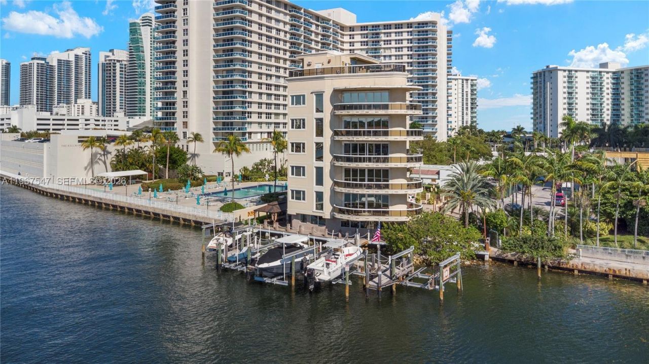 12 Seacrest Pkwy, Unit 3, Hollywood, FL 33019 Photo