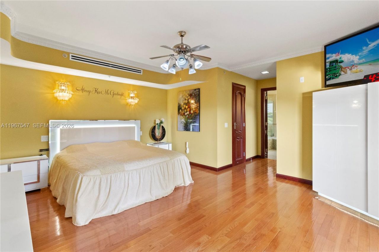 12 Seacrest Pkwy, Unit 3, Hollywood, FL 33019 Photo