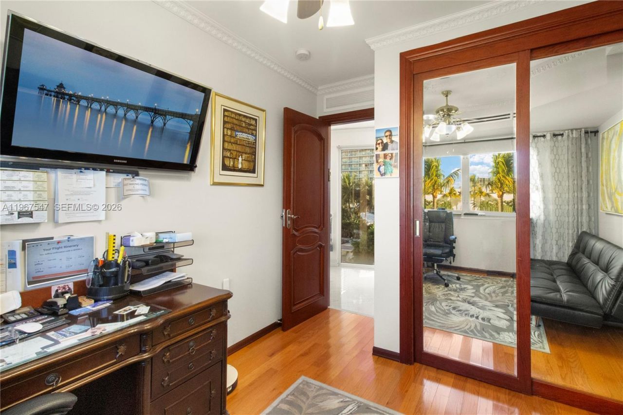 12 Seacrest Pkwy, Unit 3, Hollywood, FL 33019 Photo