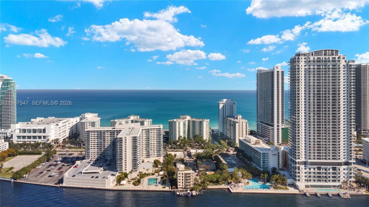 12 Seacrest Pkwy, Unit 3, Hollywood, FL 33019 Photo