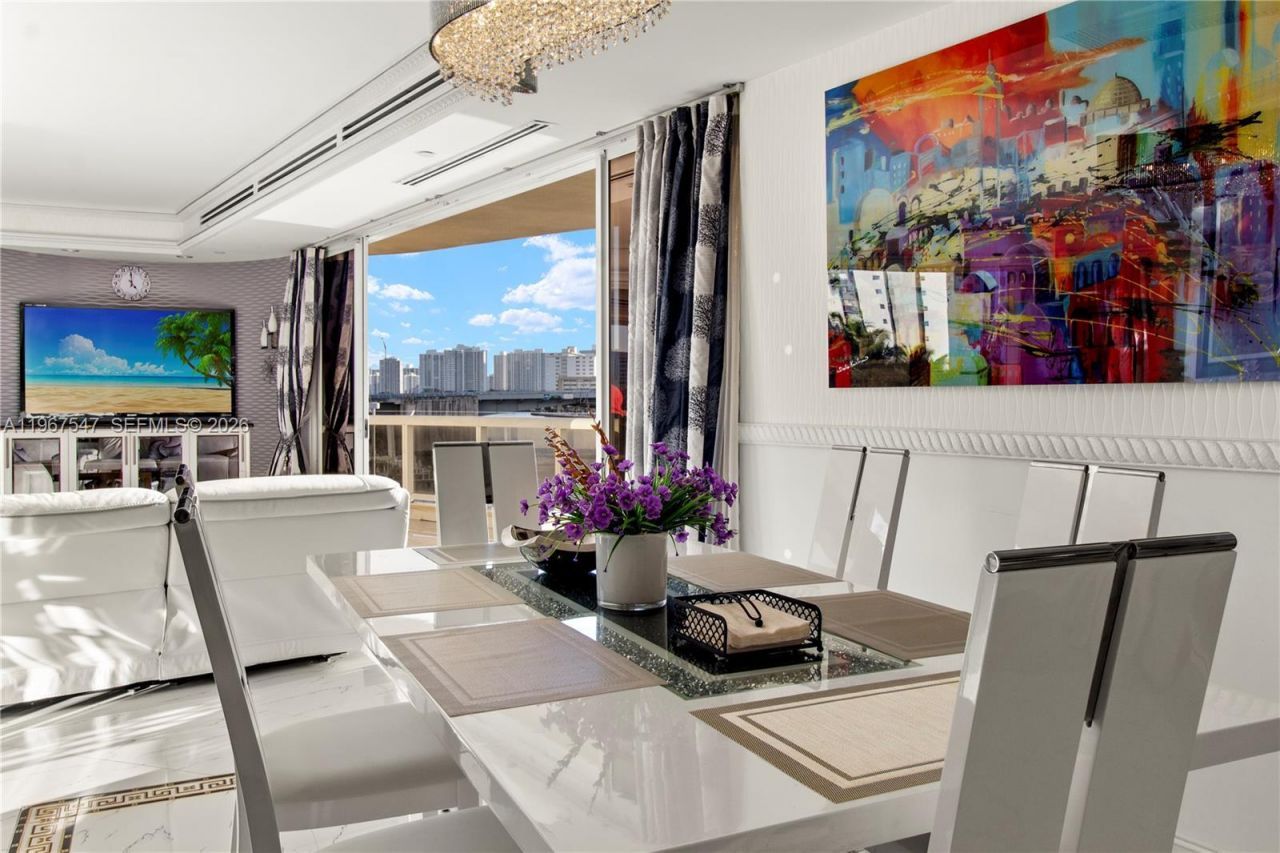 12 Seacrest Pkwy, Unit 3, Hollywood, FL 33019 Photo