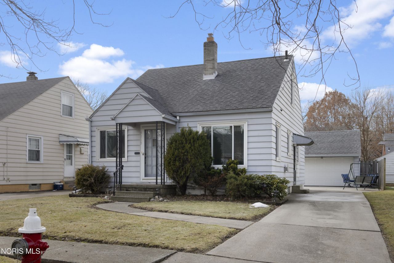 5113 Tappan Avenue, Toledo, OH 43612 Main Photo
