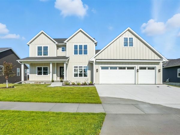 1700 Green Oak Pass, Tiffin, IA 52340