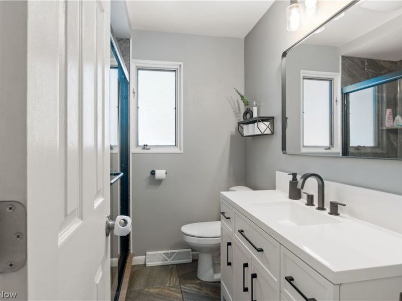 8280 Bendemeer Drive, Poland, OH 44514 Photo 13