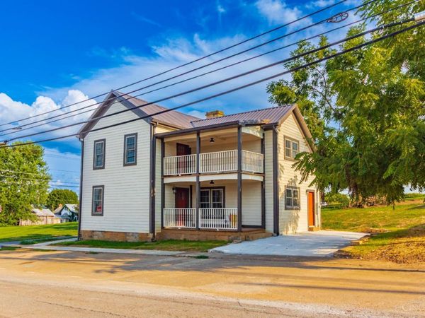 305 W Walnut Street, West Union, OH 45693