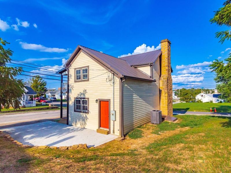 305 W Walnut Street, West Union, OH 45693 Photo 4