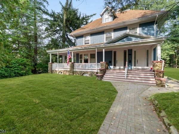 31 Oak Grove Rd, Unit 2, Caldwell, NJ 07006