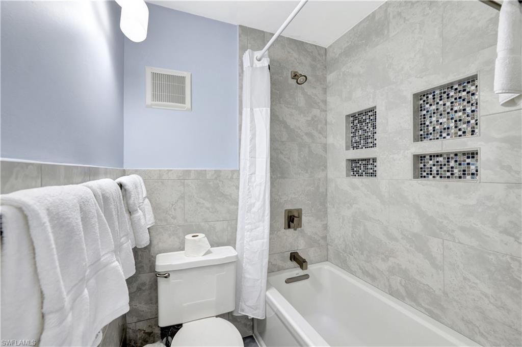 900 Broad Ave S, Unit 320, Naples, FL 34102 Photo