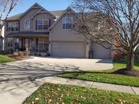 514 Danbury Drive W, Oswego, IL 60543 primary photo