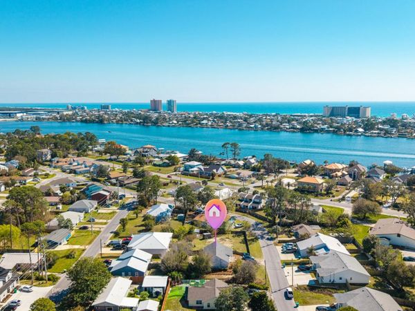 2601 Oak Street, Panama City Beach, FL 32408
