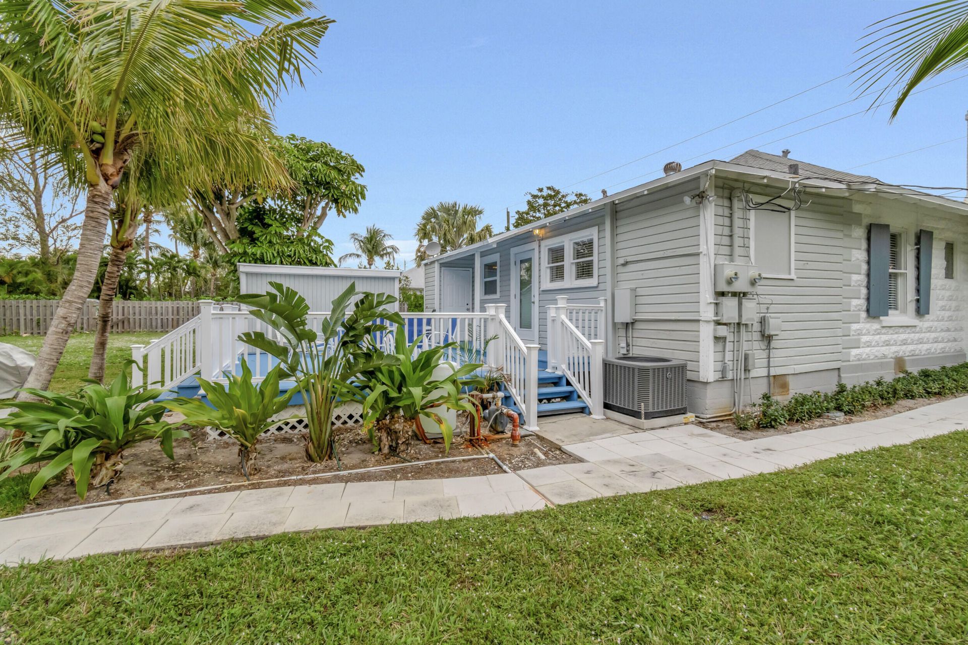 320 SE 4th Avenue, Delray Beach, FL 33483 Photo