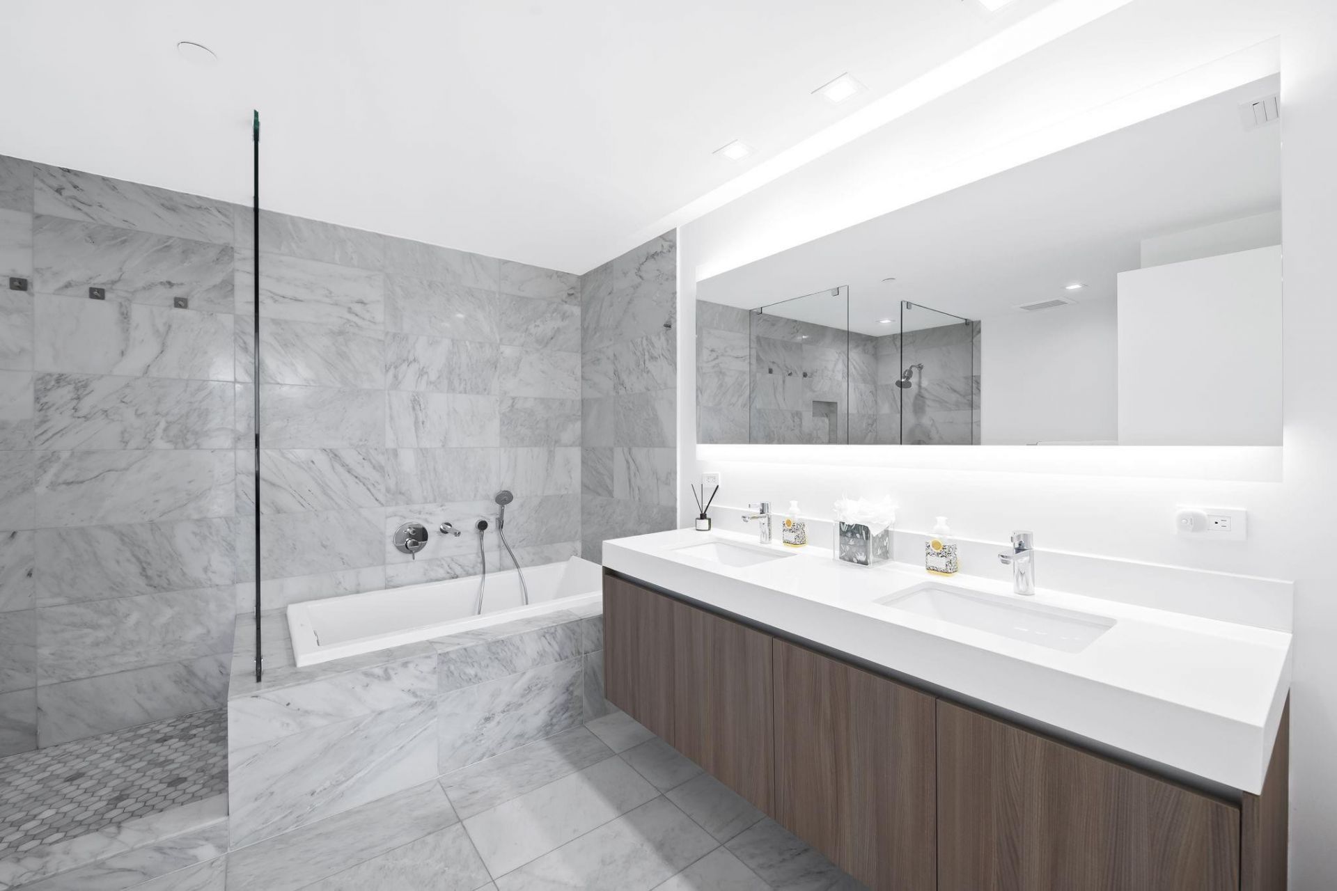 401 N Birch Road, Unit 1100, Fort Lauderdale, FL 33304 Photo