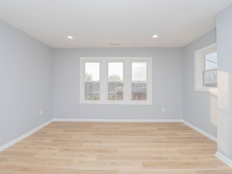 9350 Reading Road, Reading, OH 45215 Photo 20