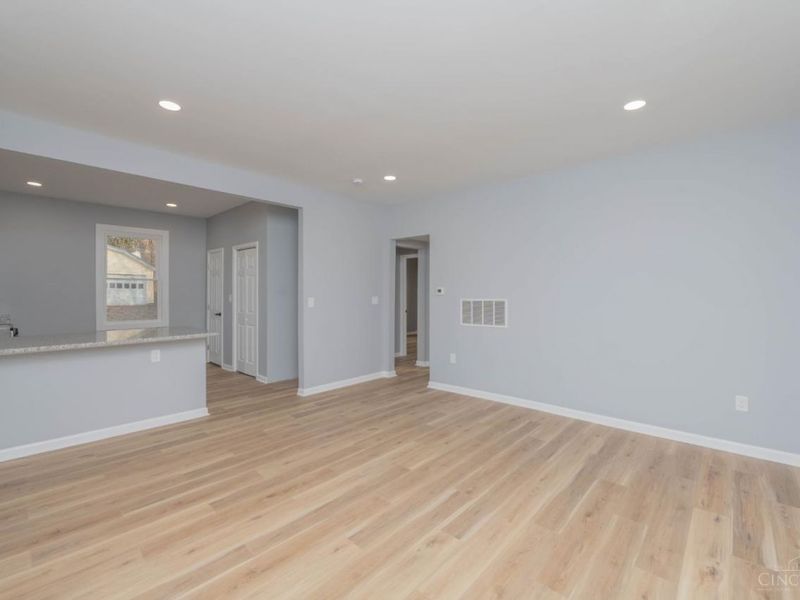 9350 Reading Road, Reading, OH 45215 Photo 4