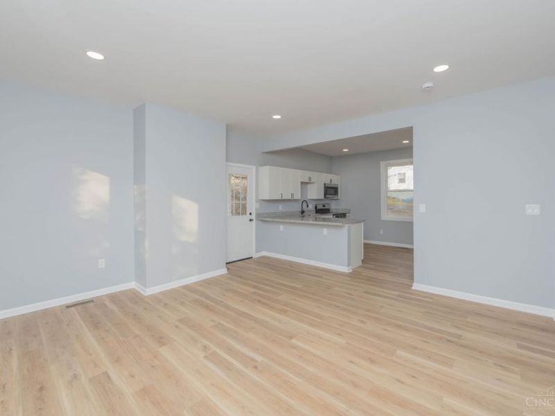 9350 Reading Road, Reading, OH 45215 Photo 5