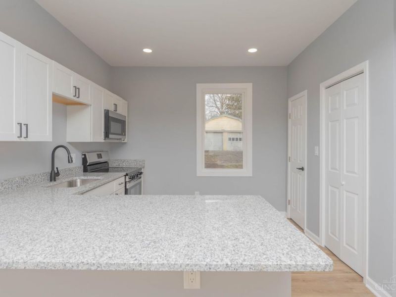 9350 Reading Road, Reading, OH 45215 Photo 8