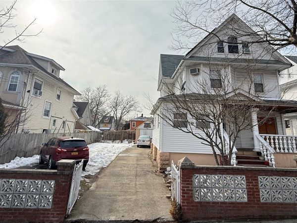 10556 135th Street, Richmond Hill, NY 11419