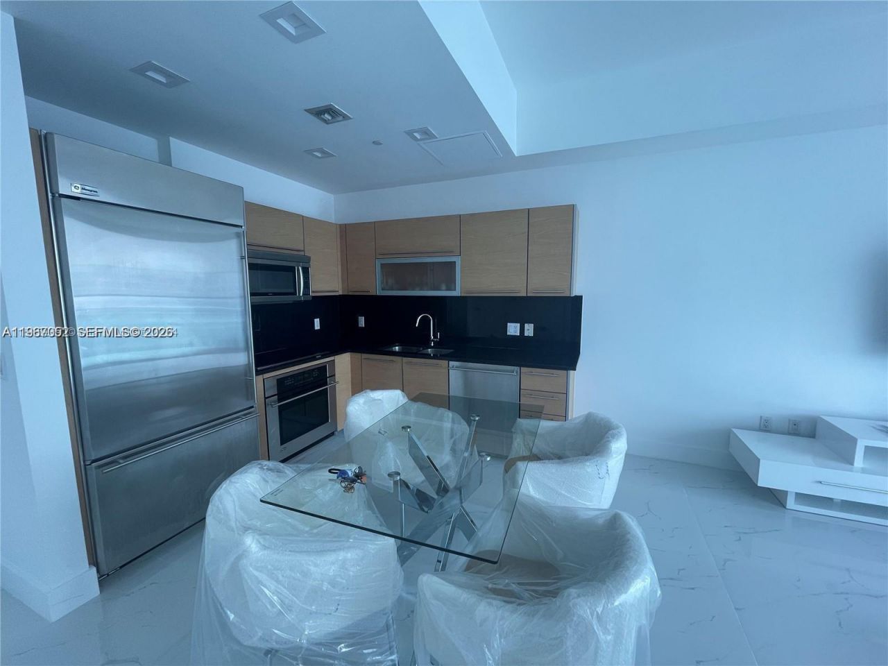 950 Brickell Bay Dr, Unit 5209, Miami, FL 33131 Photo