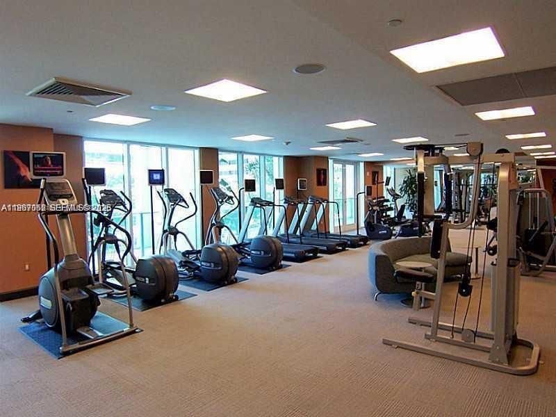 950 Brickell Bay Dr, Unit 5209, Miami, FL 33131 Photo