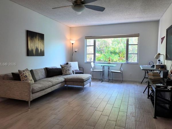 5840 NE 22nd Way , Unit 728, Fort Lauderdale, FL 33308