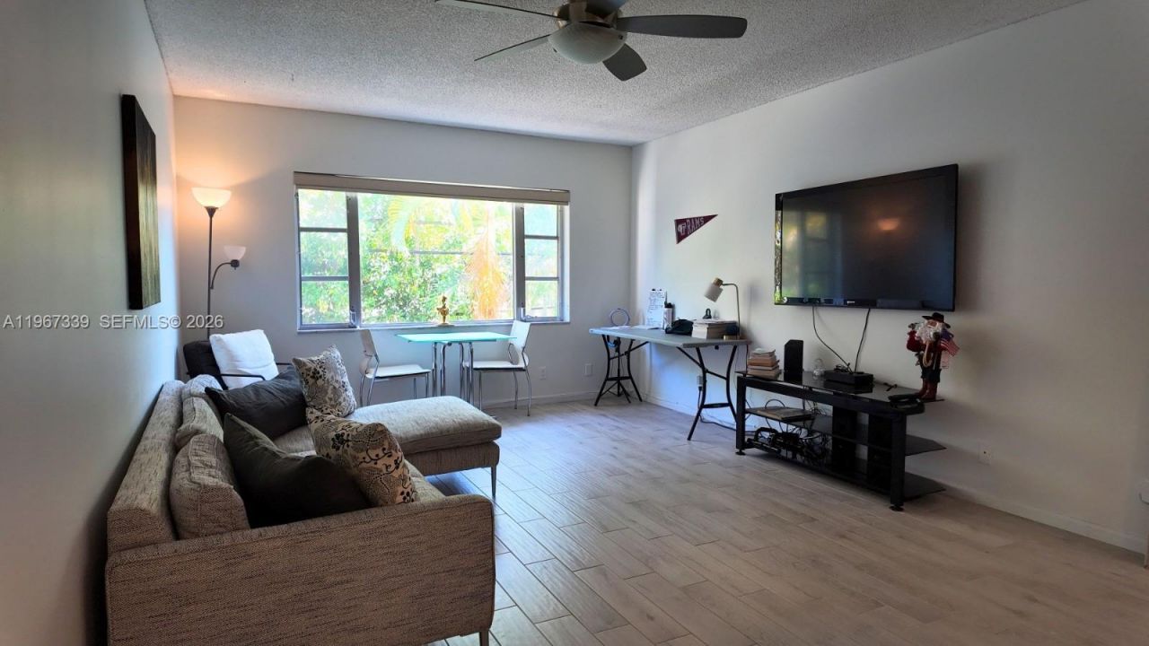 5840 NE 22nd Way , Unit 728, Fort Lauderdale, FL 33308 Photo