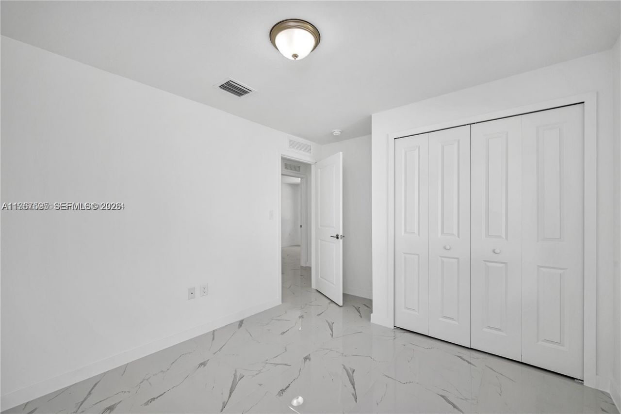 673 NW 14 , Florida City, FL 33034 Photo