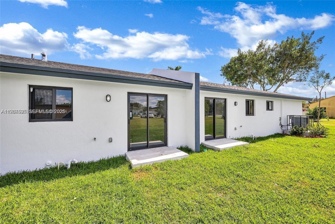 673 NW 14 , Florida City, FL 33034 Photo