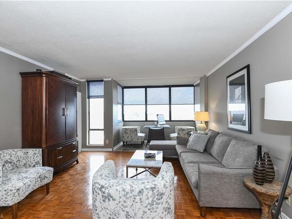 1101 N Elm Street, Unit 1005, Greensboro, NC 27401