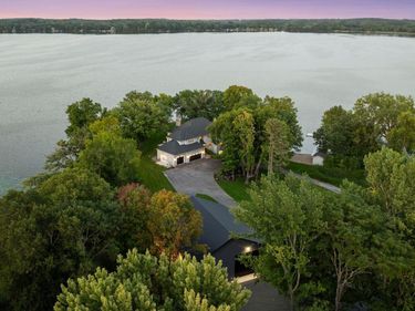 5112 S Lakeshore Drive , Independence, MN 55359