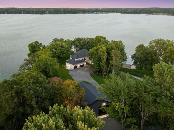 5112 S Lakeshore Drive , Independence, MN 55359