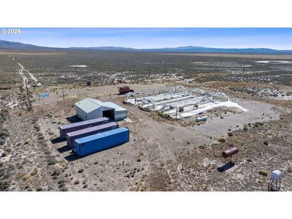 31868 Hwy 20, Christmas Valley, OR 97641