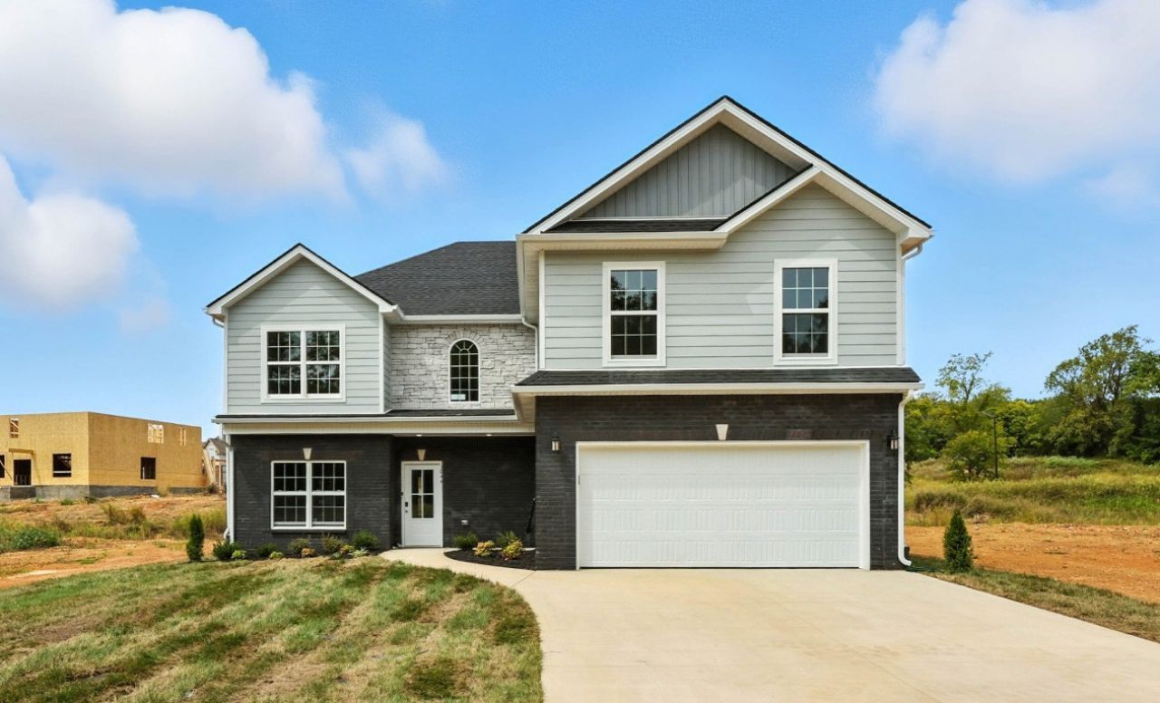 917 Inverness Ln, Clarksville, TN 37043 Main Photo