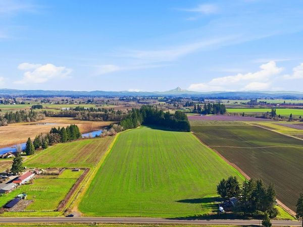3678 SW Golf Course Rd, Cornelius, OR 97113